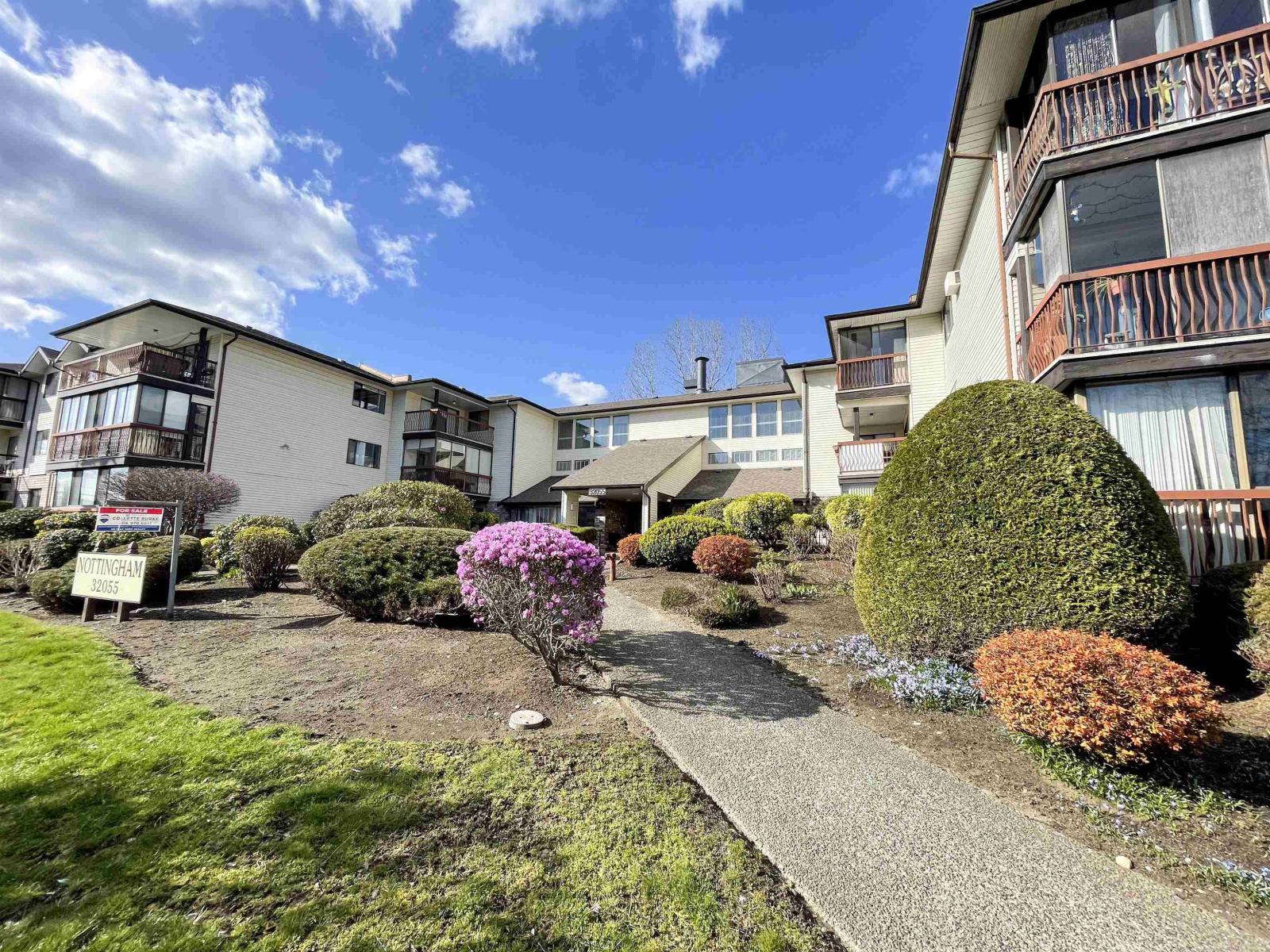 212 32055 Old Yale Road, Abbotsford, British Columbia  V2T 2C8 - Photo 2 - R3106447