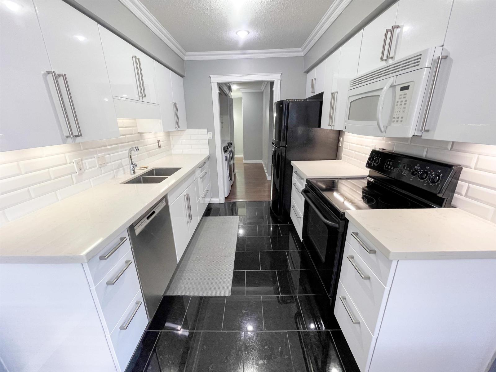 212 32055 Old Yale Road, Abbotsford, British Columbia  V2T 2C8 - Photo 9 - R3106447