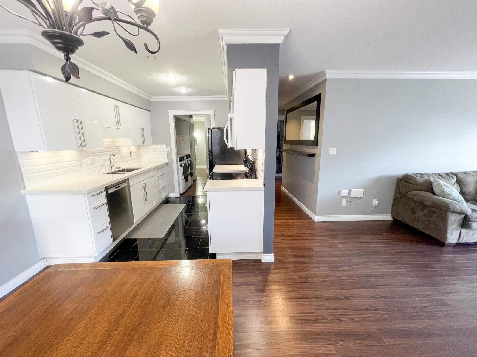 212 32055 Old Yale Road, Abbotsford, British Columbia  V2T 2C8 - Photo 10 - R3106447