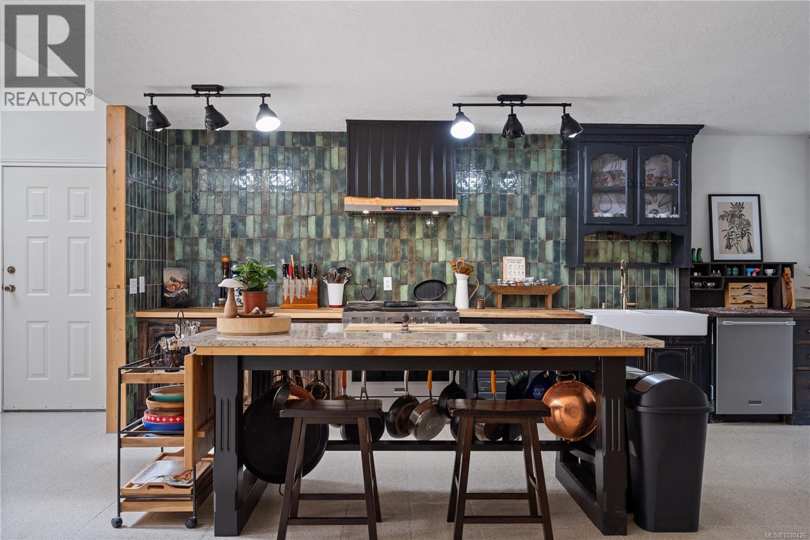 6907 Sellars Rd, Sooke, British Columbia  V9Z 0K9 - Photo 8 - 1030426