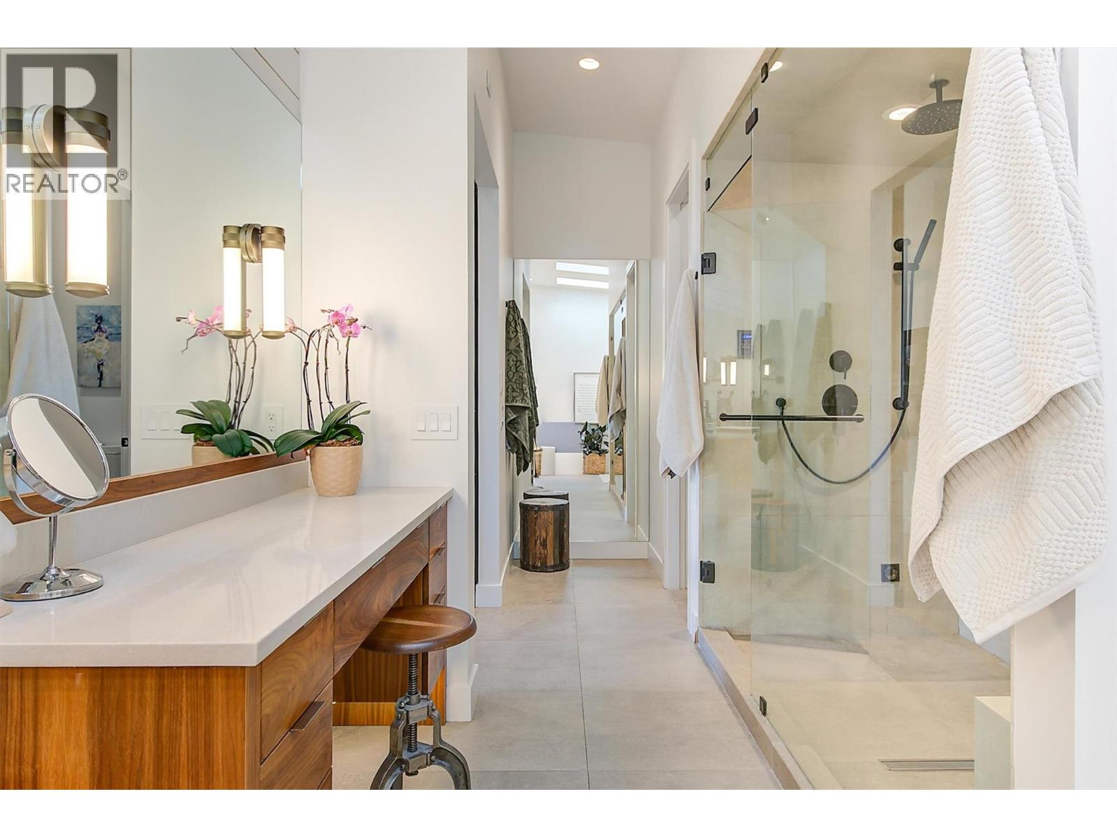 763 Barnaby Road, Kelowna, British Columbia  V1W 4N9 - Photo 51 - 10363332