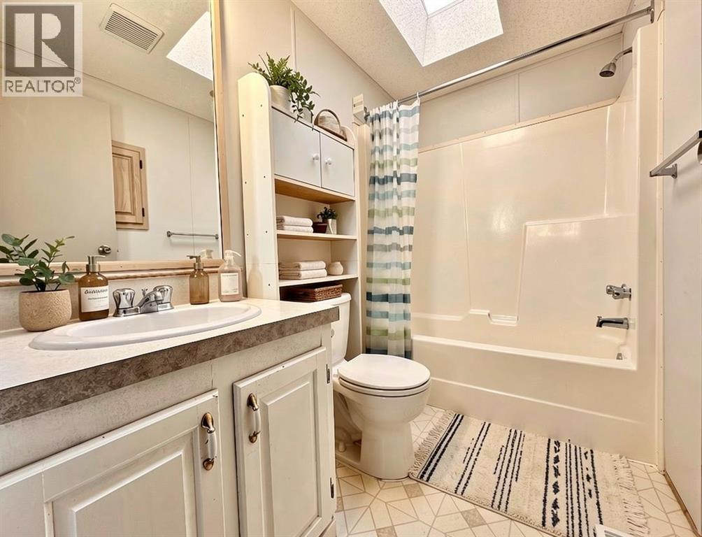 613 Iris Street, Rosemary, Alberta  T0J 2W0 - Photo 34 - A2290757