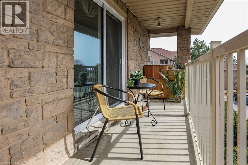 3050 Pinemeadow Drive Unit# 16, Burlington, Ontario  L7M 3X5 - Photo 16 - 40801547