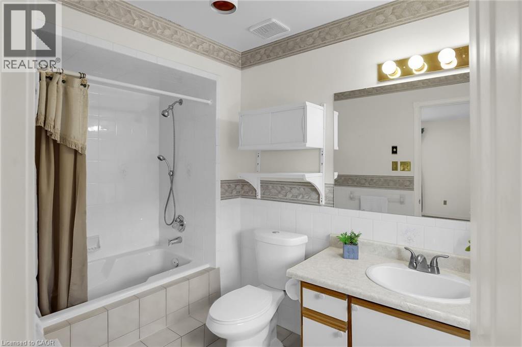 3050 Pinemeadow Drive Unit# 16, Burlington, Ontario  L7M 3X5 - Photo 17 - 40801547