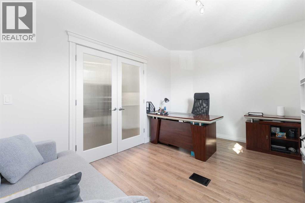 310 Mahogany Manor Se, Calgary, Alberta  T3M 1X4 - Photo 11 - A2298579