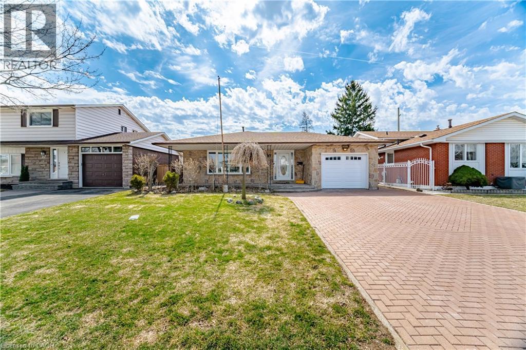 39 Darlington Drive, Hamilton, Ontario  L9C 2L8 - Photo 1 - 40816909