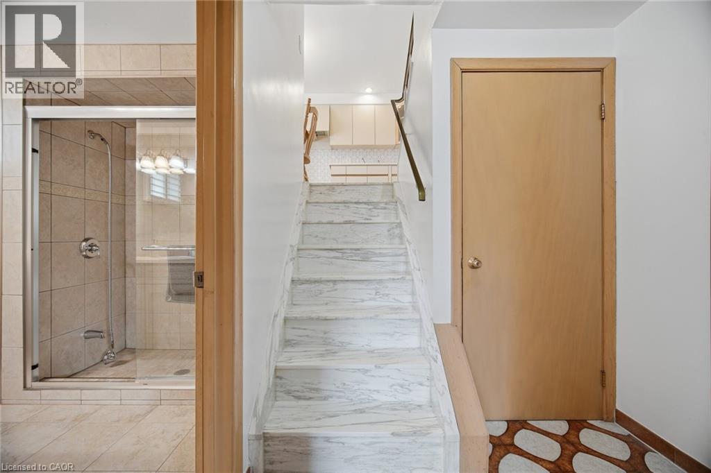 39 Darlington Drive, Hamilton, Ontario  L9C 2L8 - Photo 14 - 40816909