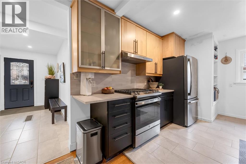 24 Central Park Avenue, Dundas, Ontario  L9H 2M7 - Photo 5 - 40816983