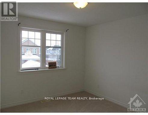 224 Flodden Way, Ottawa, Ontario  K2G 7E2 - Photo 12 - X12952310