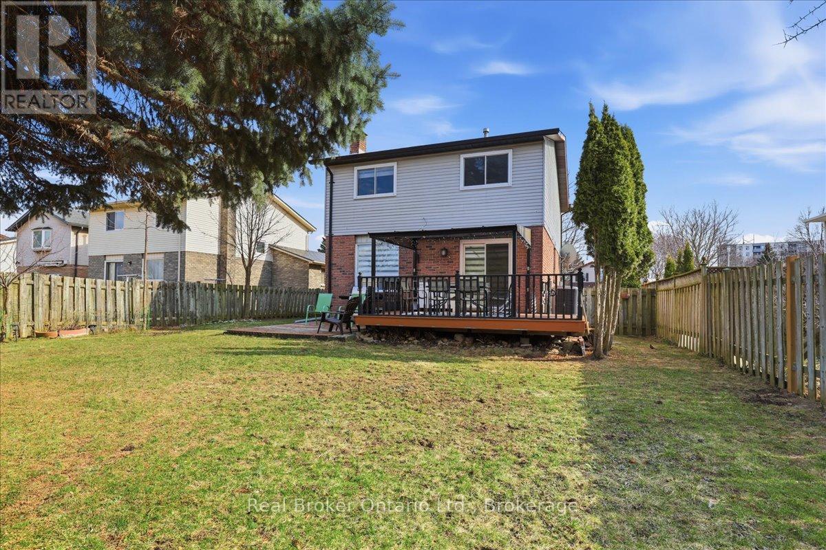 9 Holm Street, Cambridge, Ontario  N3C 3N3 - Photo 32 - X12952316