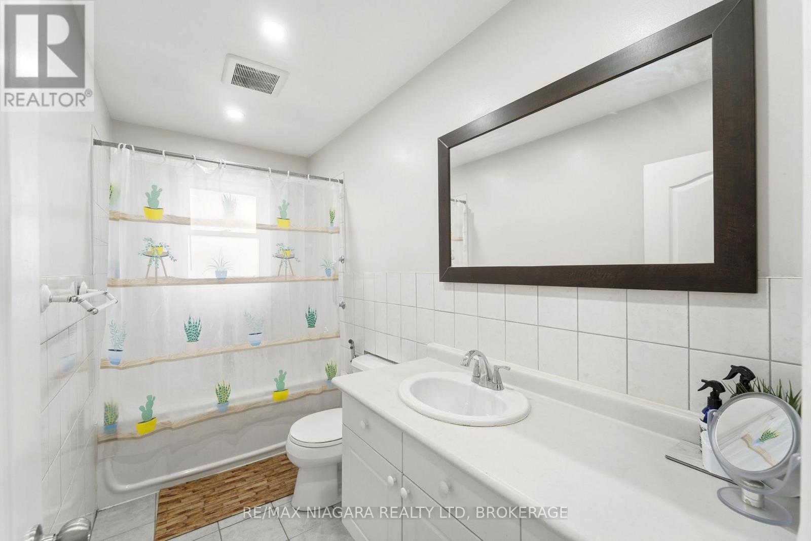 4975 Homewood Avenue, Niagara Falls, Ontario  L2E 4Y5 - Photo 15 - X12952318