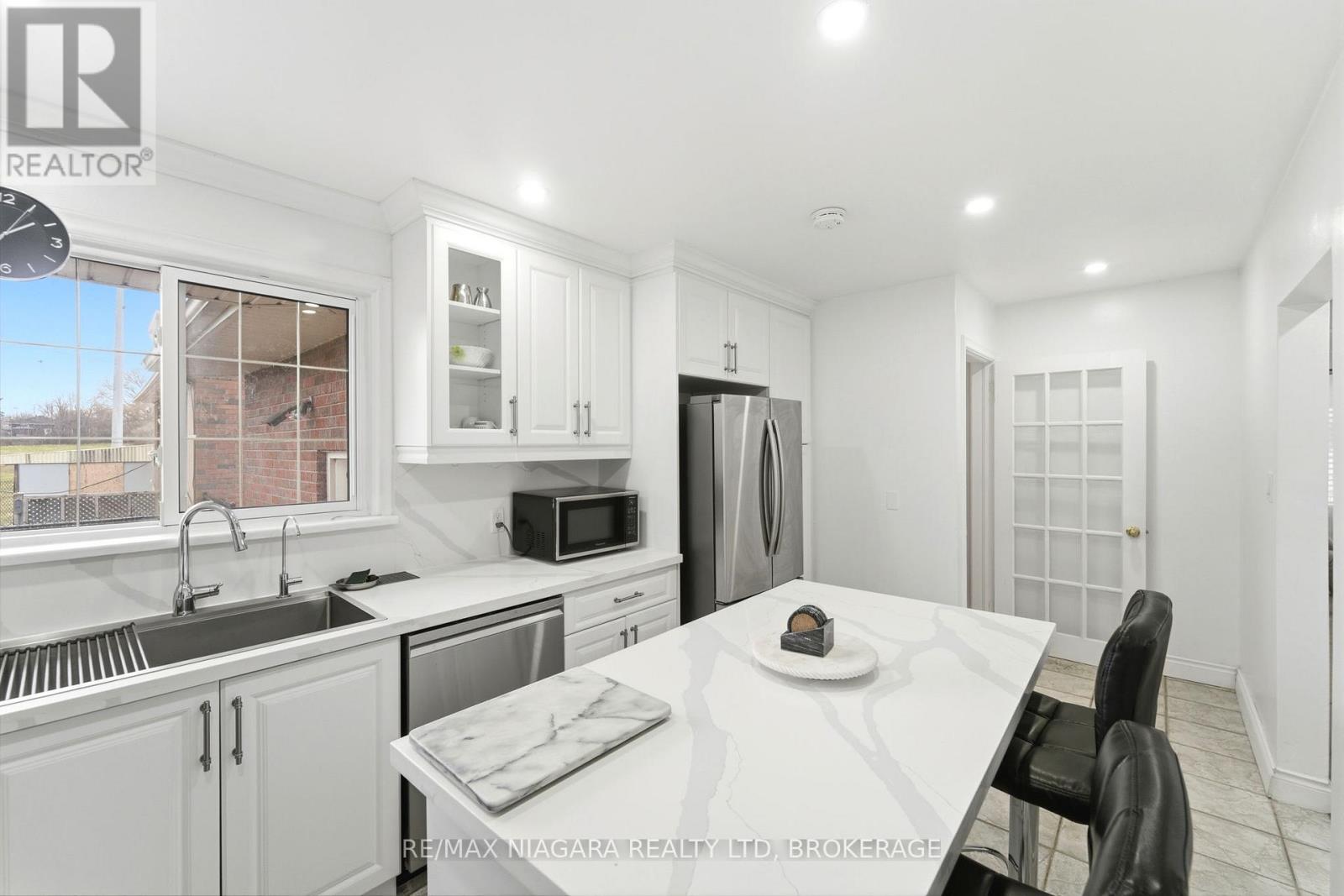 4975 Homewood Avenue, Niagara Falls, Ontario  L2E 4Y5 - Photo 5 - X12952318