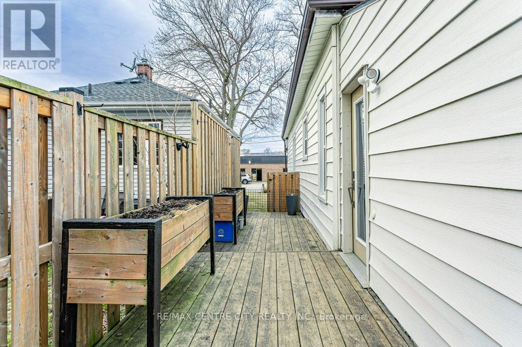 971 Elias Street, London East, Ontario  N5W 3P5 - Photo 36 - X12950632