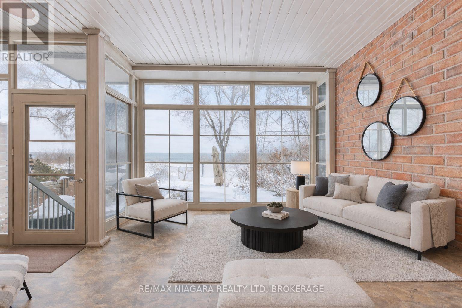 1069 Beach Boulevard, Hamilton, Ontario  L8H 6Z9 - Photo 7 - X12950128