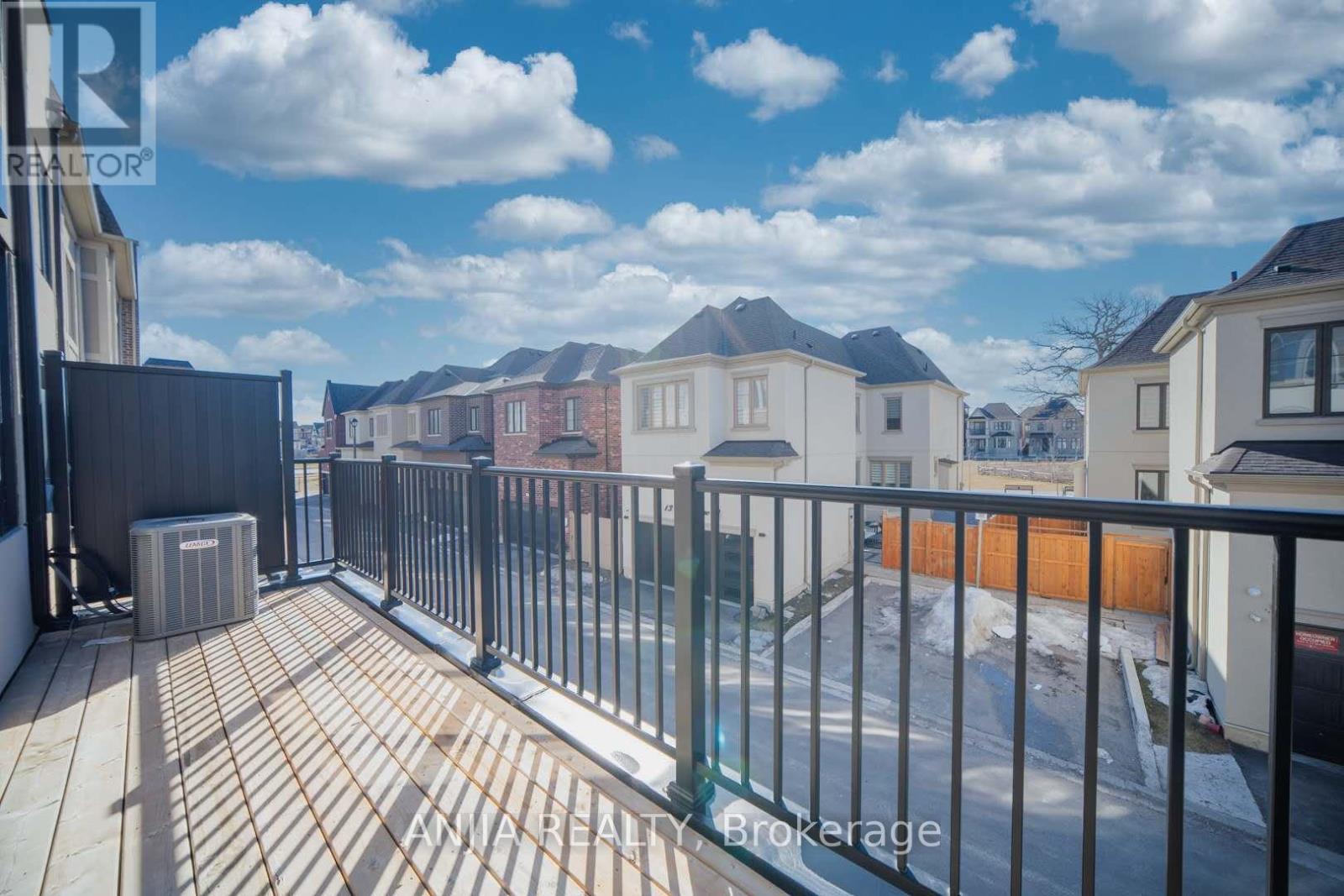 17 William Shearn Crescent S, Markham, Ontario  L6C 3J3 - Photo 26 - N12948722