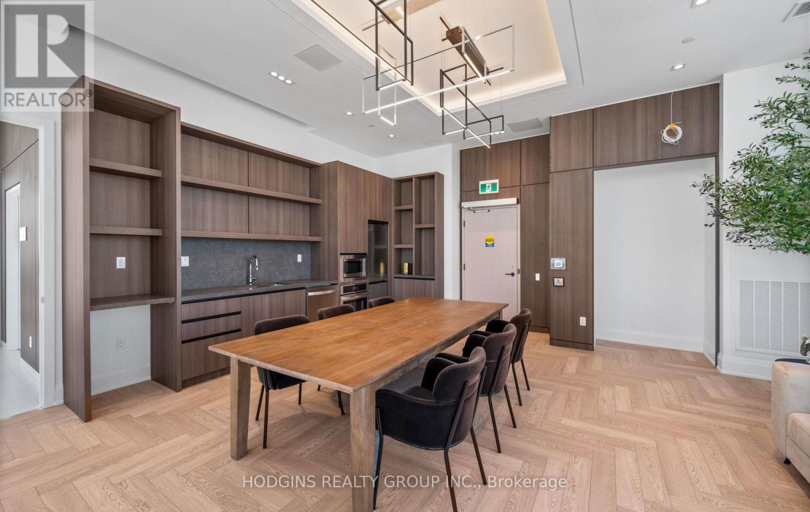 1701 - 1035 Southdown Road, Mississauga, Ontario  L5J 0A2 - Photo 31 - W12931044