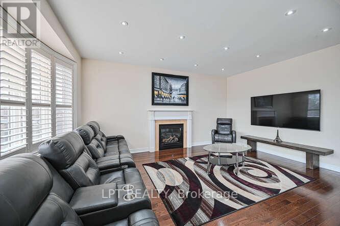 79 Larson Peak Road, Caledon, Ontario  L7C 3P2 - Photo 15 - W12951686