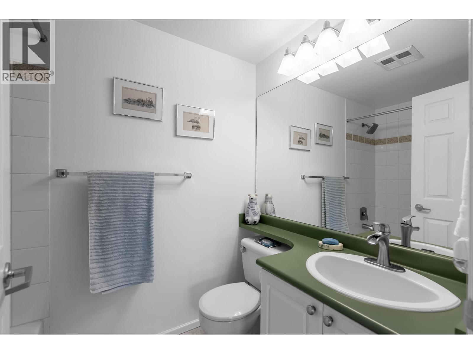 P12 223 Mountain Highway, North Vancouver, British Columbia  V7J 3V3 - Photo 18 - R3106479