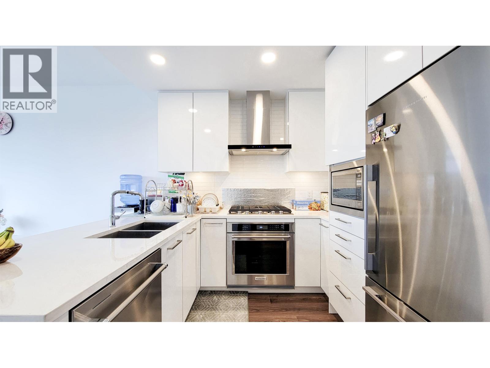 1204 518 Clarke Road, Coquitlam, British Columbia  V3J 0S7 - Photo 2 - R3106337