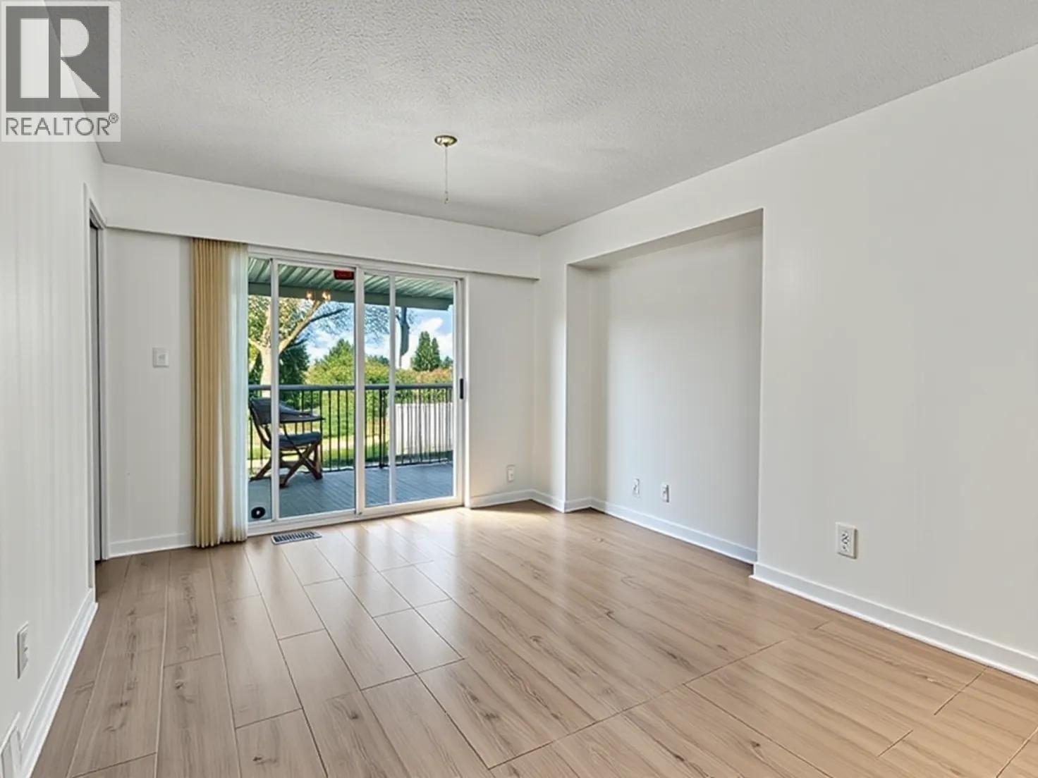 6870 6th Street, Burnaby, British Columbia  V5E 3T1 - Photo 8 - R3106151