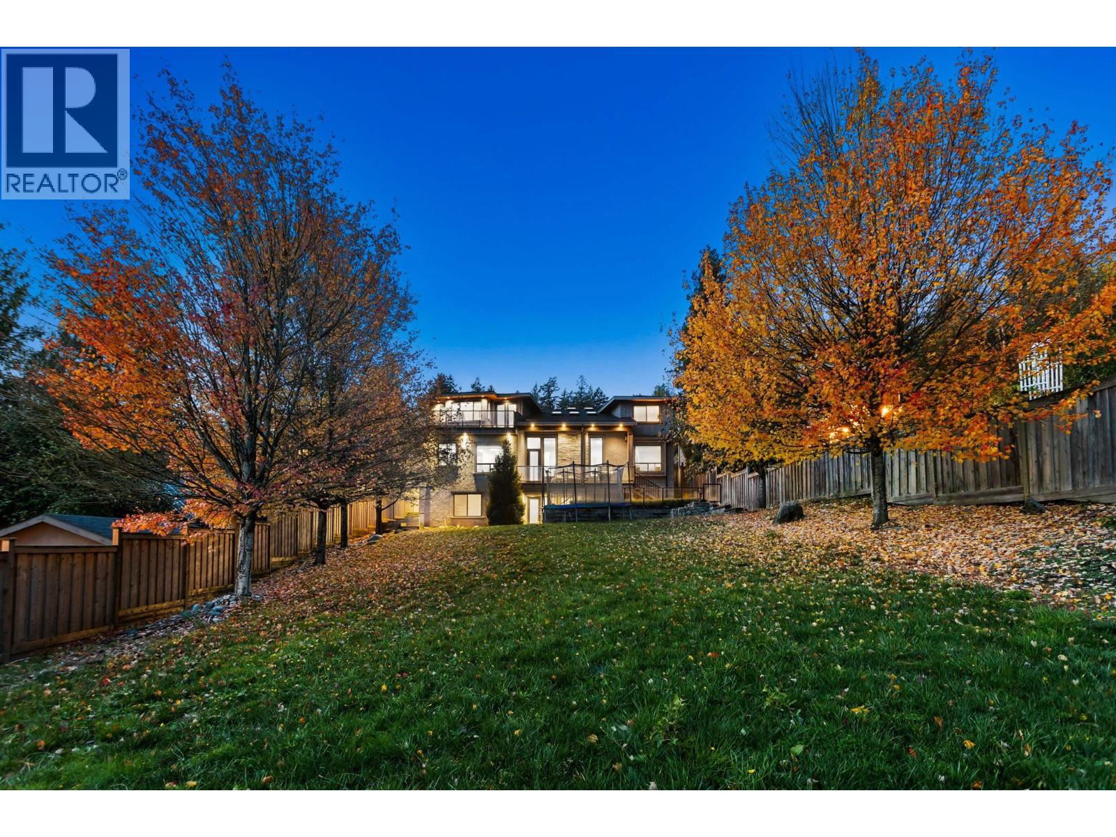 8656 Gilley Avenue, Burnaby, British Columbia  V5J 4Y5 - Photo 3 - R3106453