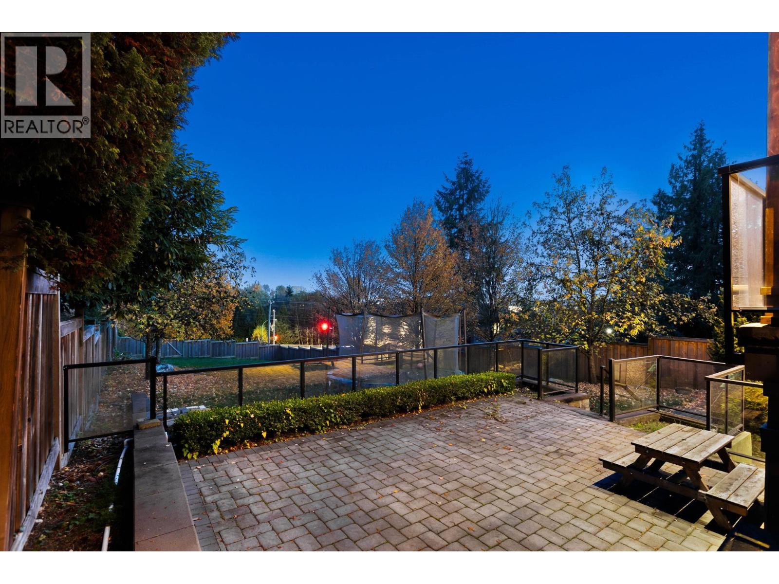 8656 Gilley Avenue, Burnaby, British Columbia  V5J 4Y5 - Photo 5 - R3106453