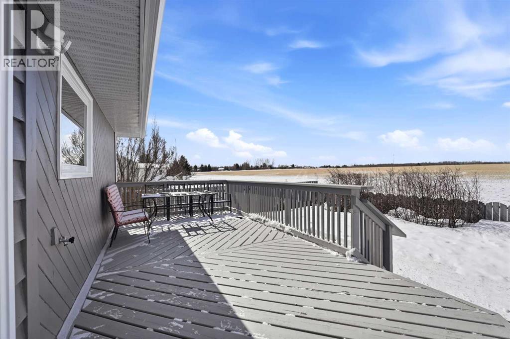 26 West Wood Drive, Didsbury, Alberta  T0M 0W0 - Photo 11 - A2298305