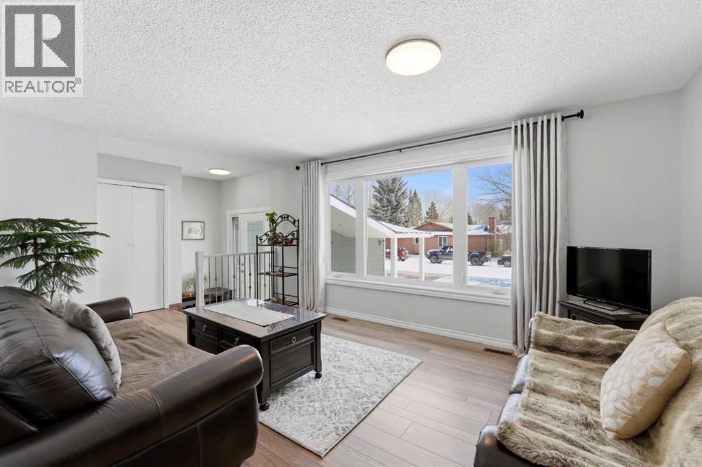 26 West Wood Drive, Didsbury, Alberta  T0M 0W0 - Photo 23 - A2298305