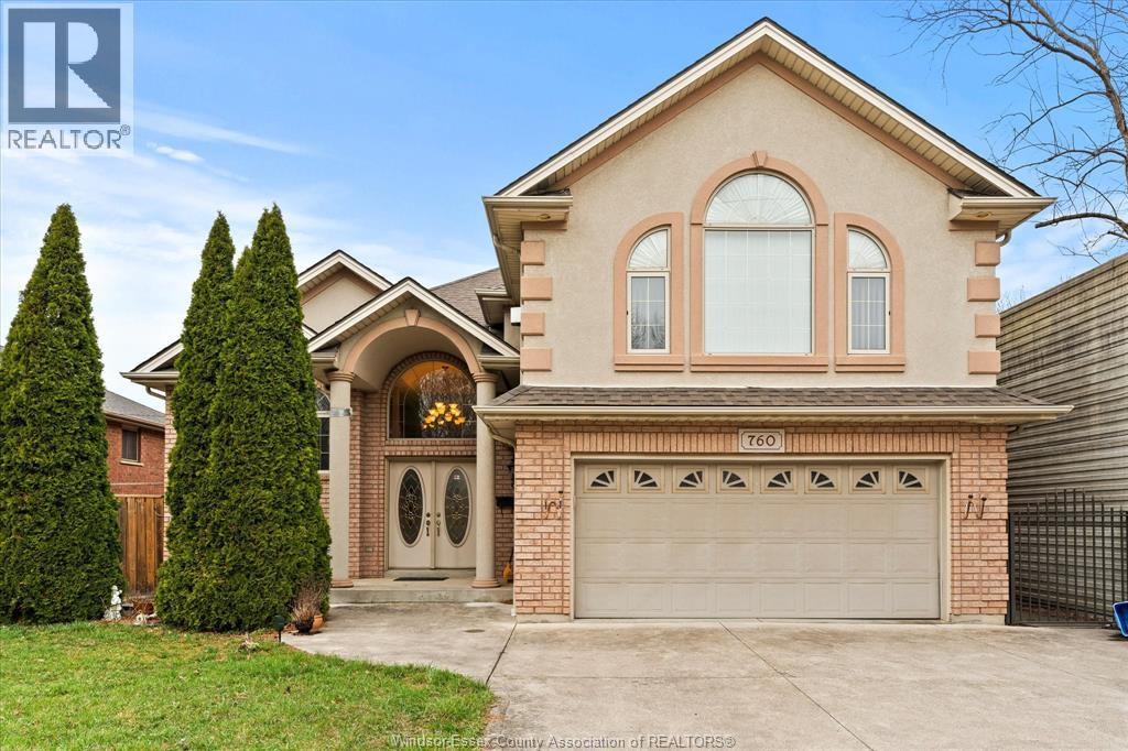 MLS# 26006955: 760 NORTHWOOD STREET, Windsor, Canada