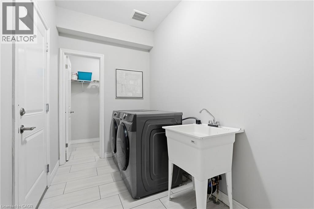 107 Dolomiti Court, Stoney Creek, Ontario  L0R 1P0 - Photo 13 - 40802435