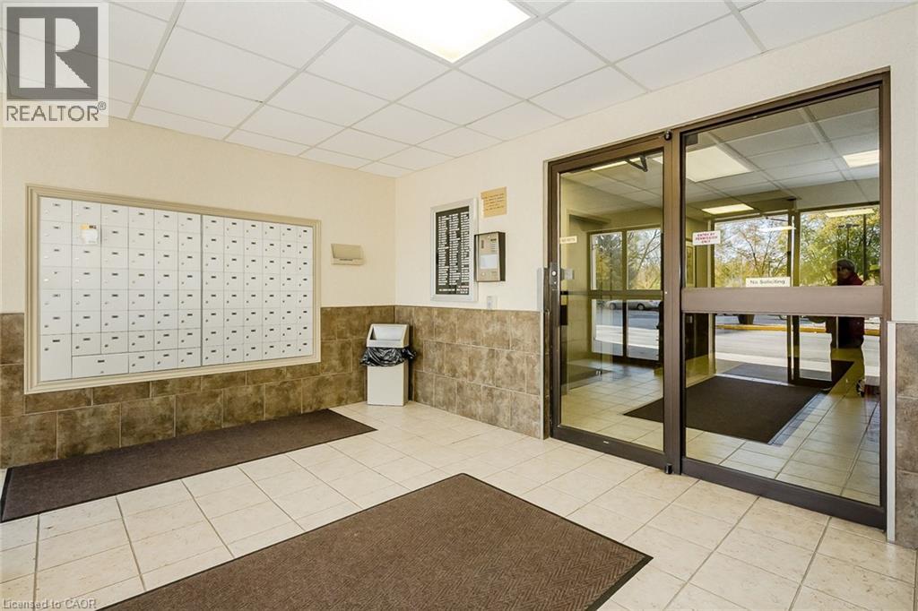 358 Waterloo Avenue Unit# 902, Guelph, Ontario  N1H 7Y3 - Photo 3 - 40817181