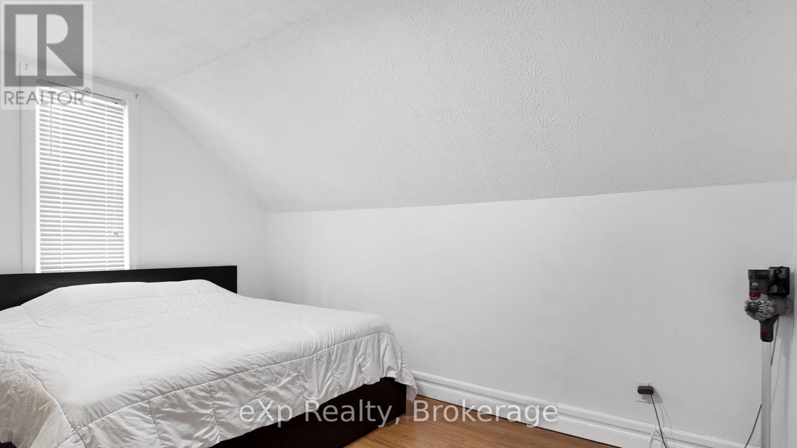 588 12th Avenue, Hanover, Ontario  N4N 2V6 - Photo 21 - X12952302
