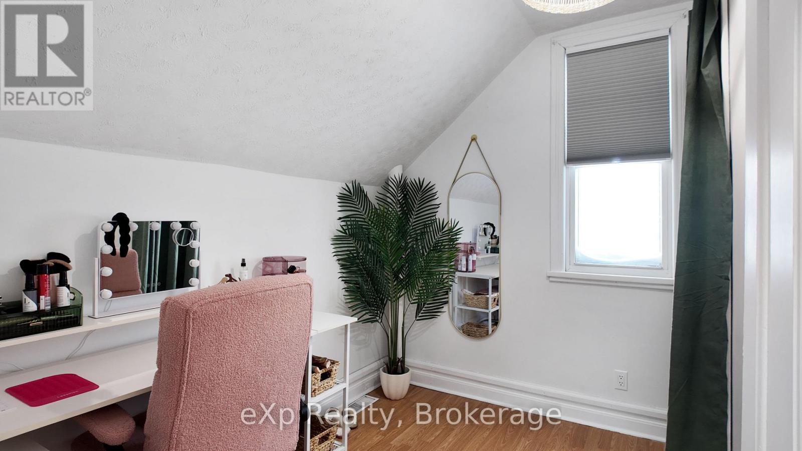 588 12th Avenue, Hanover, Ontario  N4N 2V6 - Photo 23 - X12952302