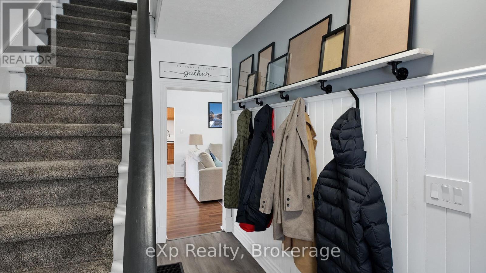 588 12th Avenue, Hanover, Ontario  N4N 2V6 - Photo 4 - X12952302