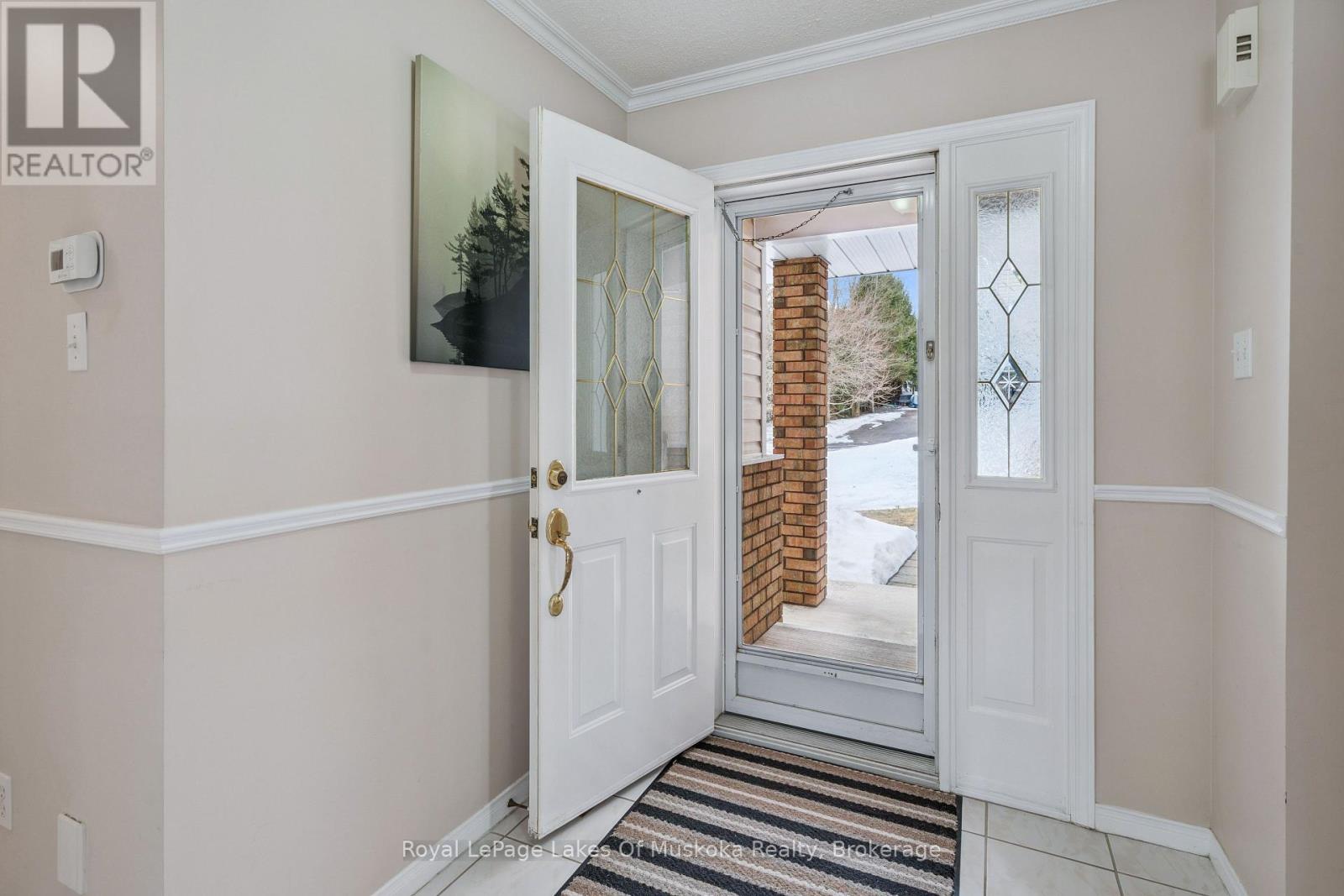 40 Covered Bridge Trail, Bracebridge, Ontario  P1L 1Y1 - Photo 3 - X12952304