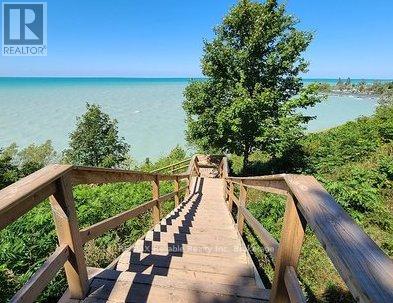 2 Tuyll Street, Bluewater, Ontario  N0M 1G0 - Photo 18 - X12952372