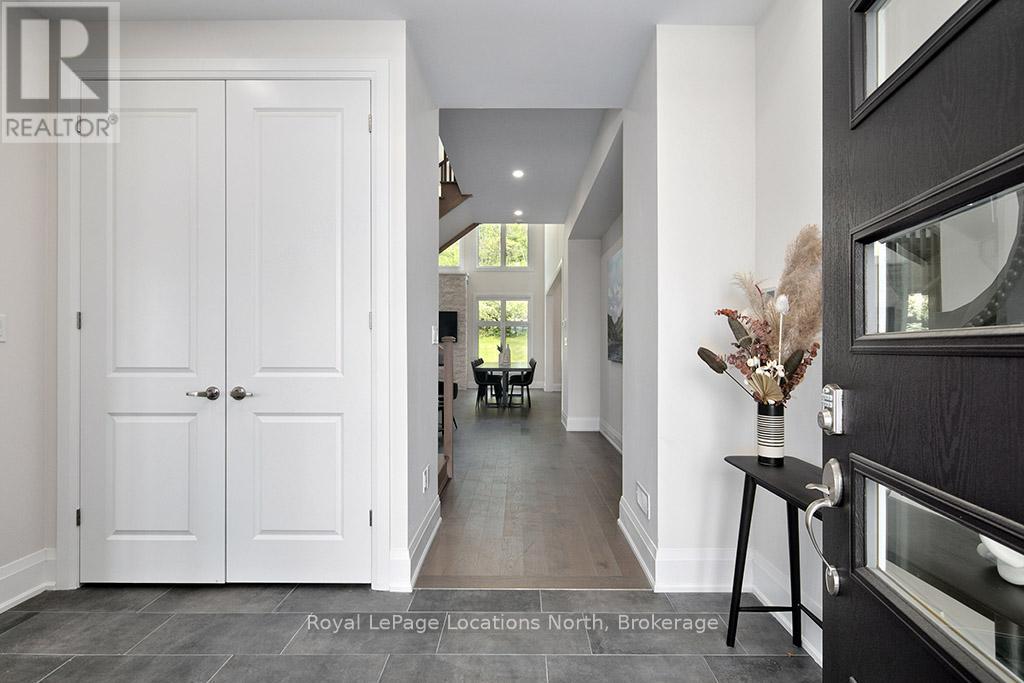 130 Dorothy Drive, Blue Mountains, Ontario  N0H 1J0 - Photo 3 - X12952406