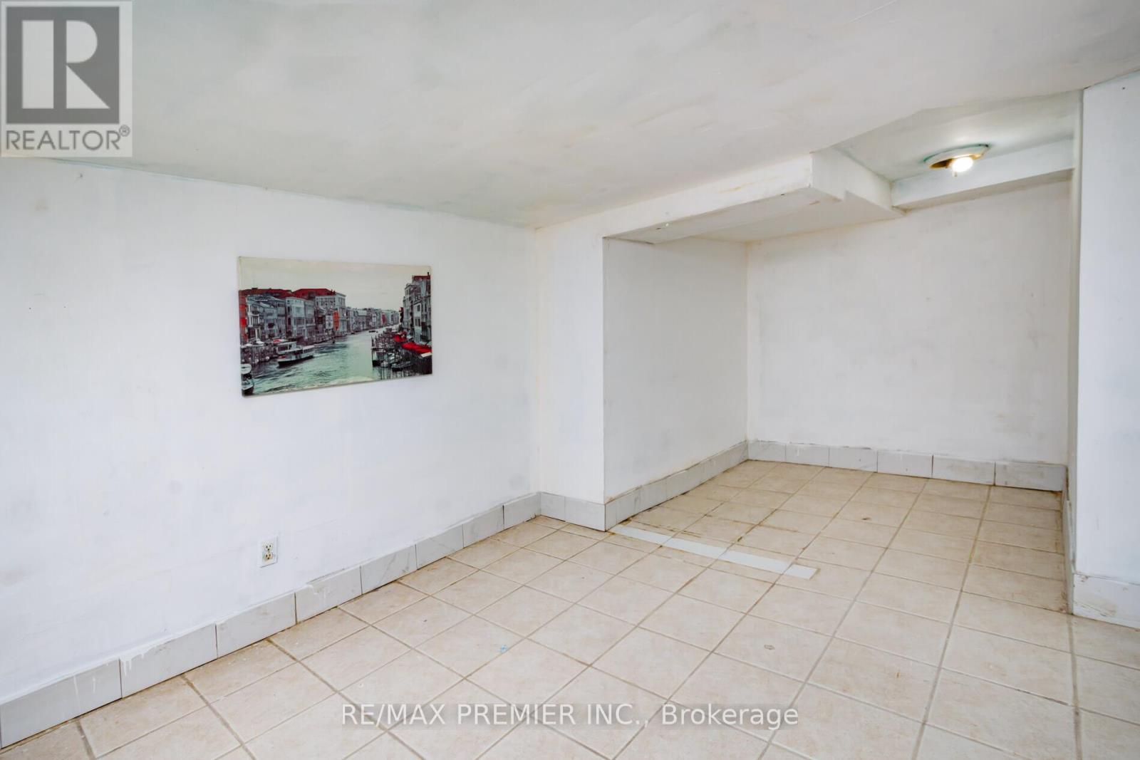 229 Bellwoods Avenue, Toronto, Ontario M6J 2R2 - Photo 26 - C12952252