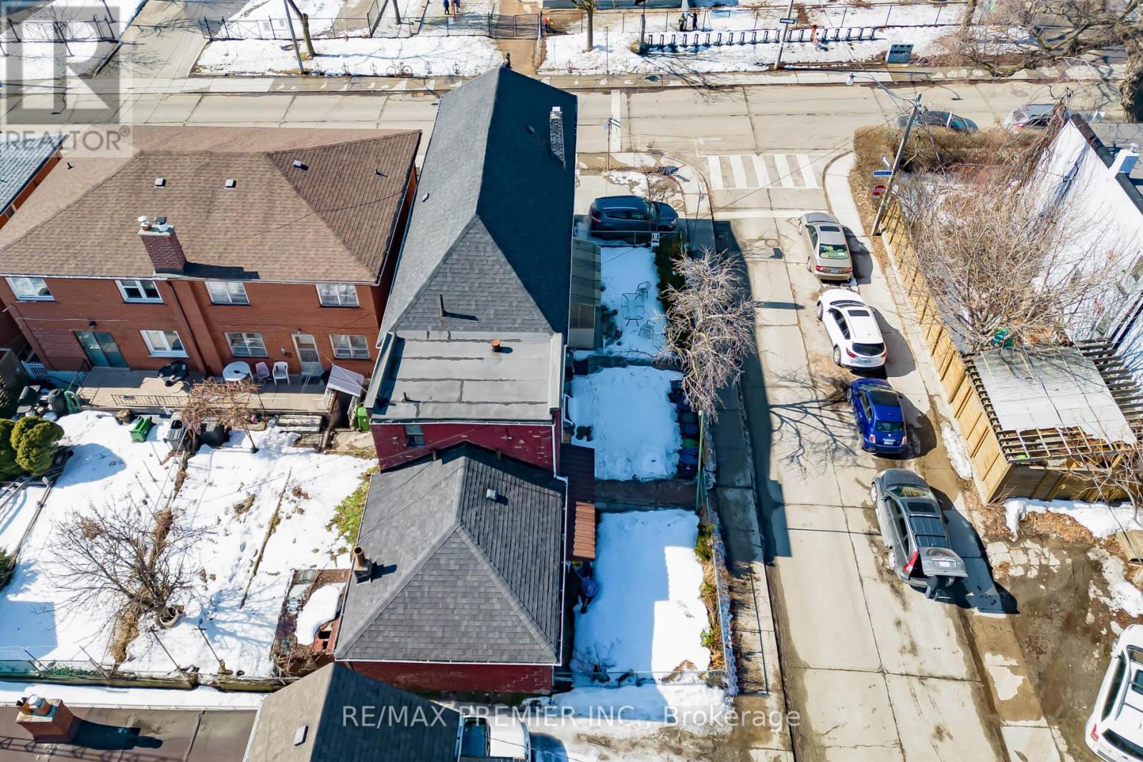 229 Bellwoods Avenue, Toronto, Ontario M6J 2R2 - Photo 38 - C12952252