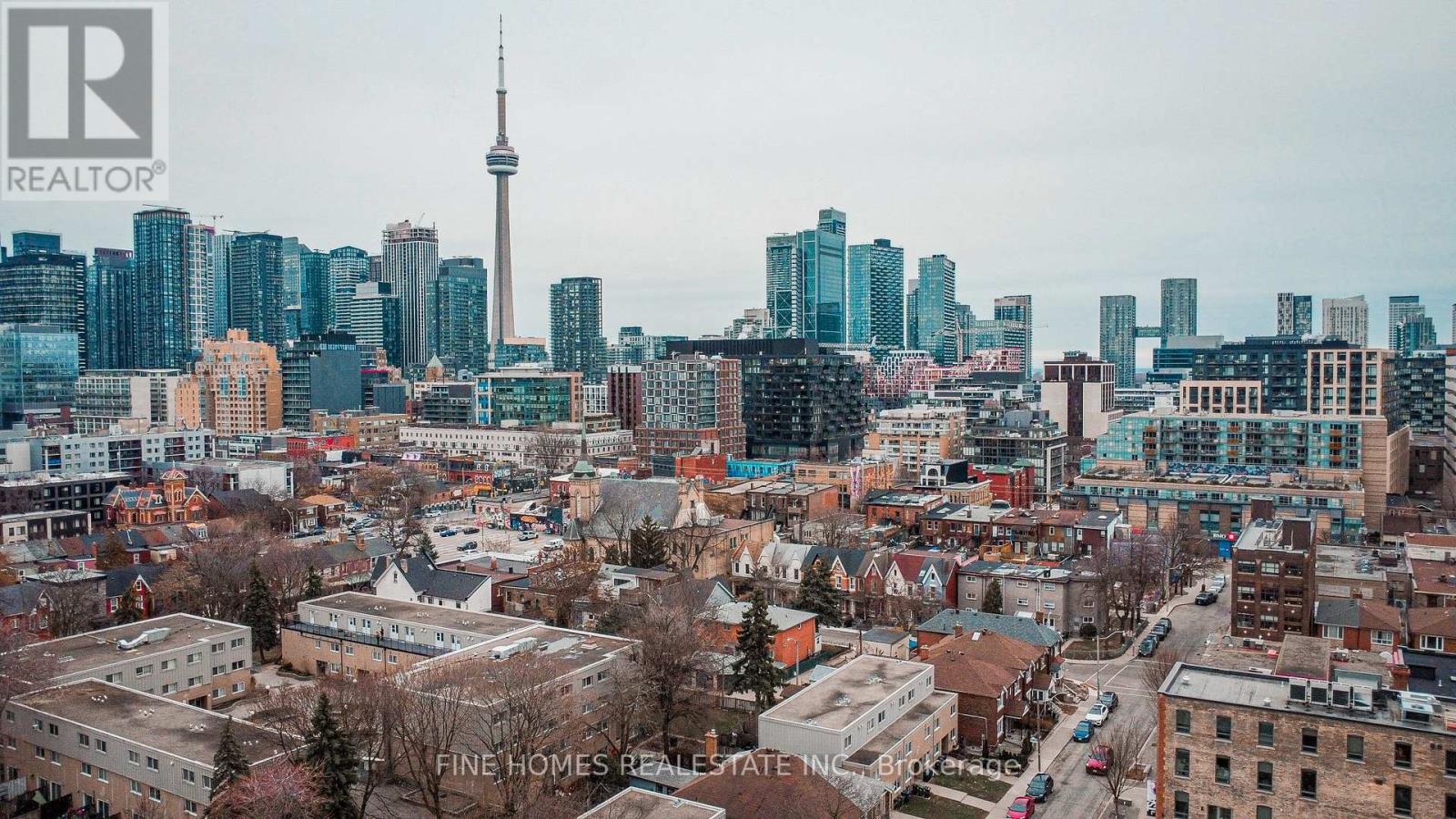 48 CARR STREET, Toronto, Ontario