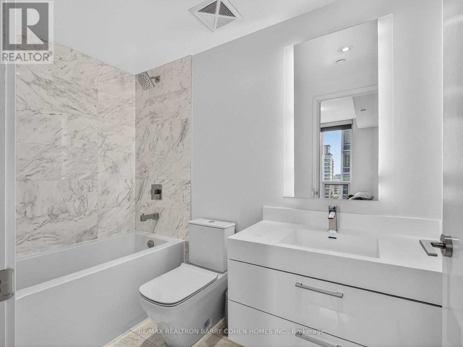 905 - 1 Yorkville Avenue, Toronto, Ontario  M4W 1L1 - Photo 15 - C12952256