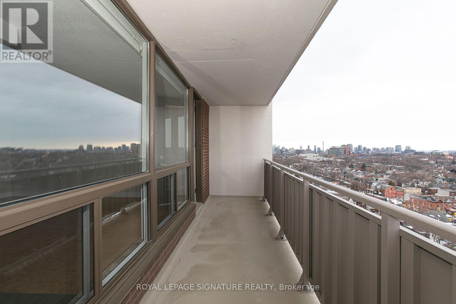 2102 - 666 Spadina Avenue, Toronto, Ontario M5S 2H8 - Photo 6 - C12952268