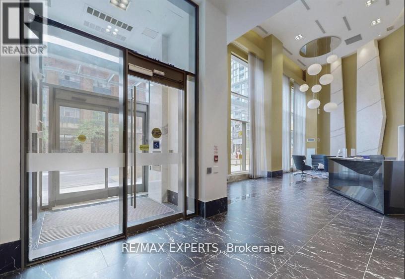 1812 - 70 Princess Street, Toronto, Ontario  M5A 0X6 - Photo 3 - C12952328