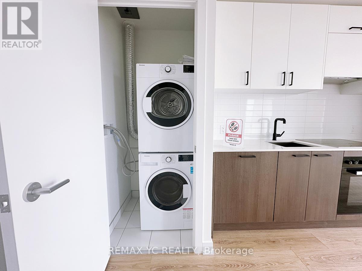 910 - 5 Quarrington Lane, Toronto, Ontario M3C 1H7 - Photo 5 - C12952330