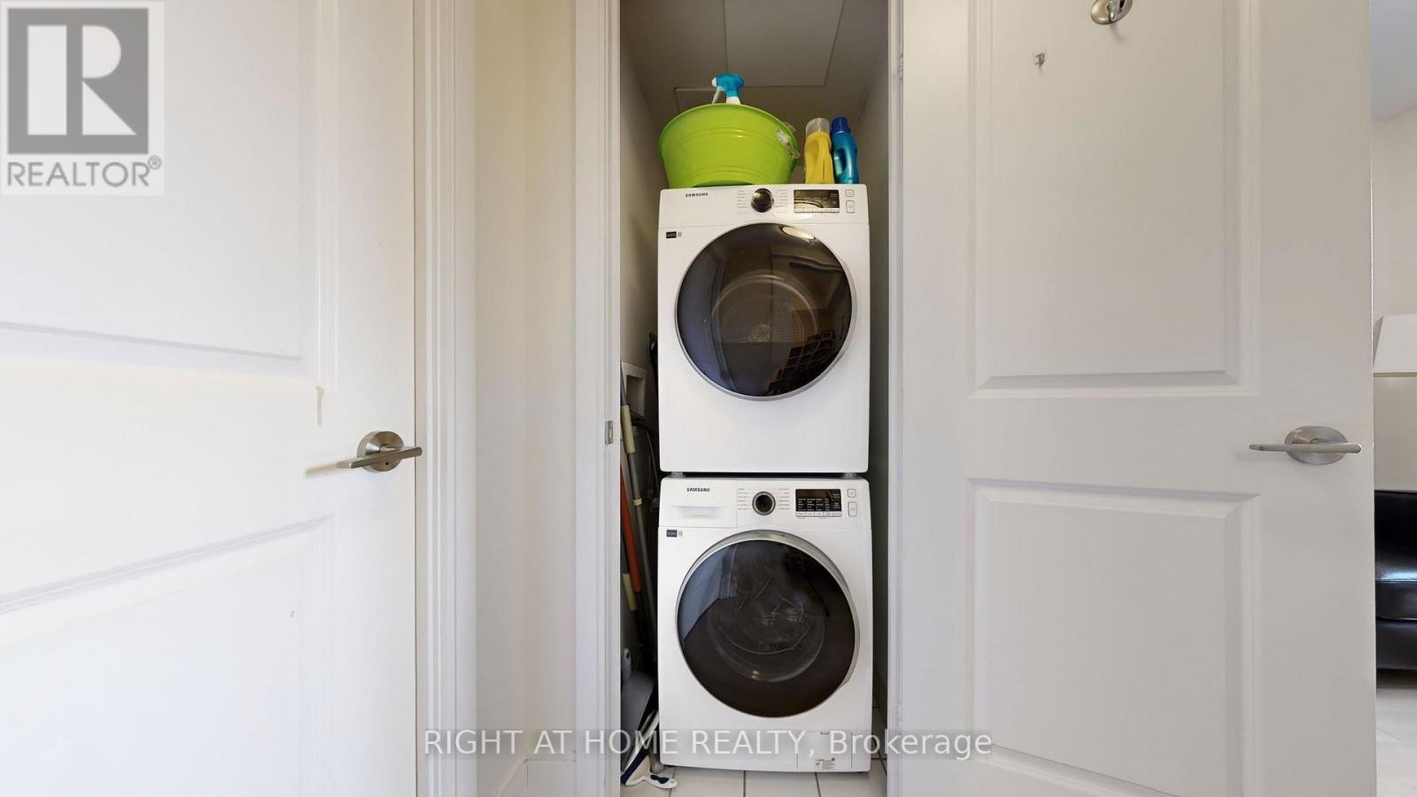 1031 - 560 Front Street W, Toronto, Ontario M5V 1C1 - Photo 17 - C12950104