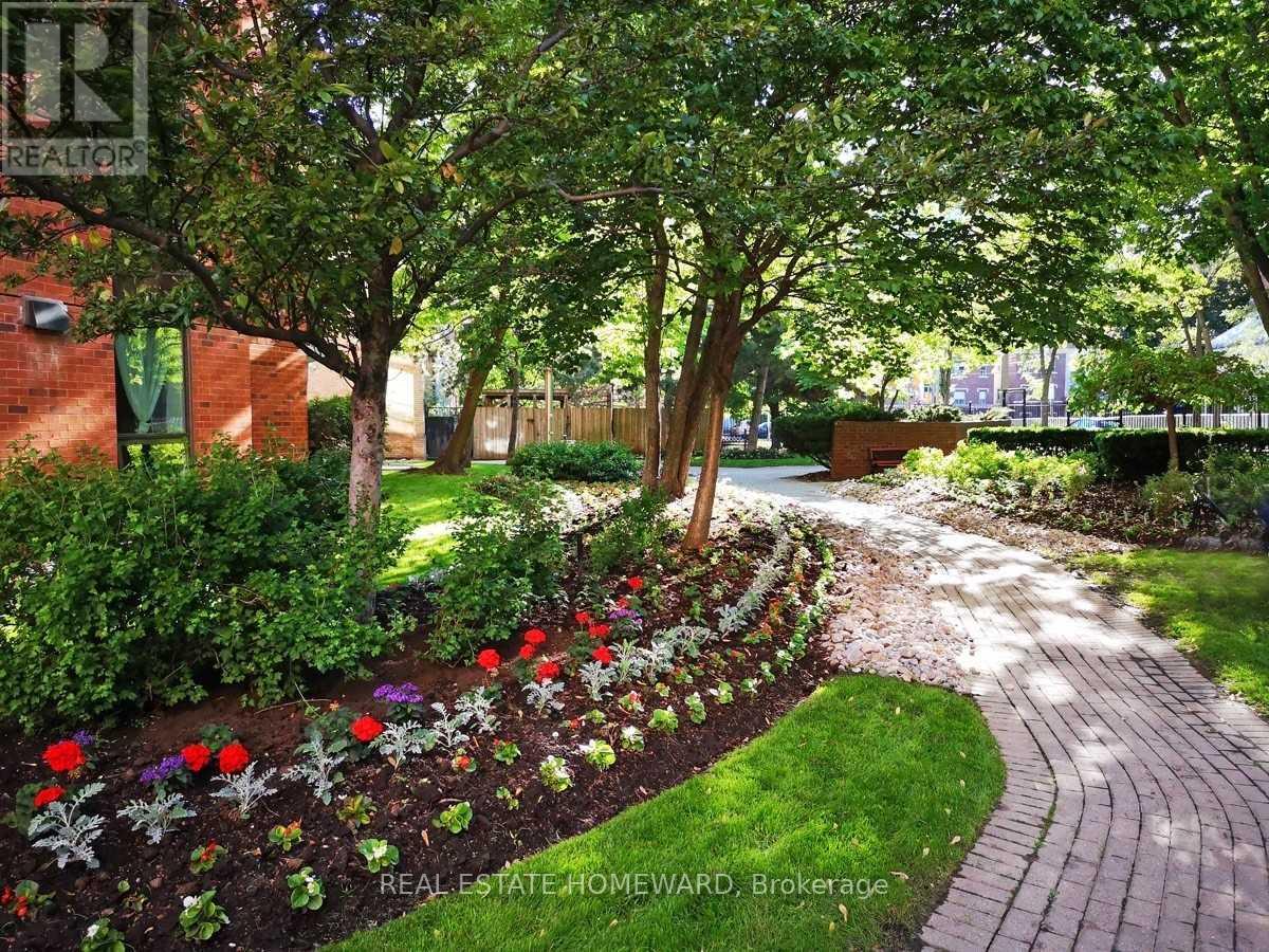 409 - 77 Maitland Place, Toronto, Ontario  M4Y 2V6 - Photo 5 - C12950488