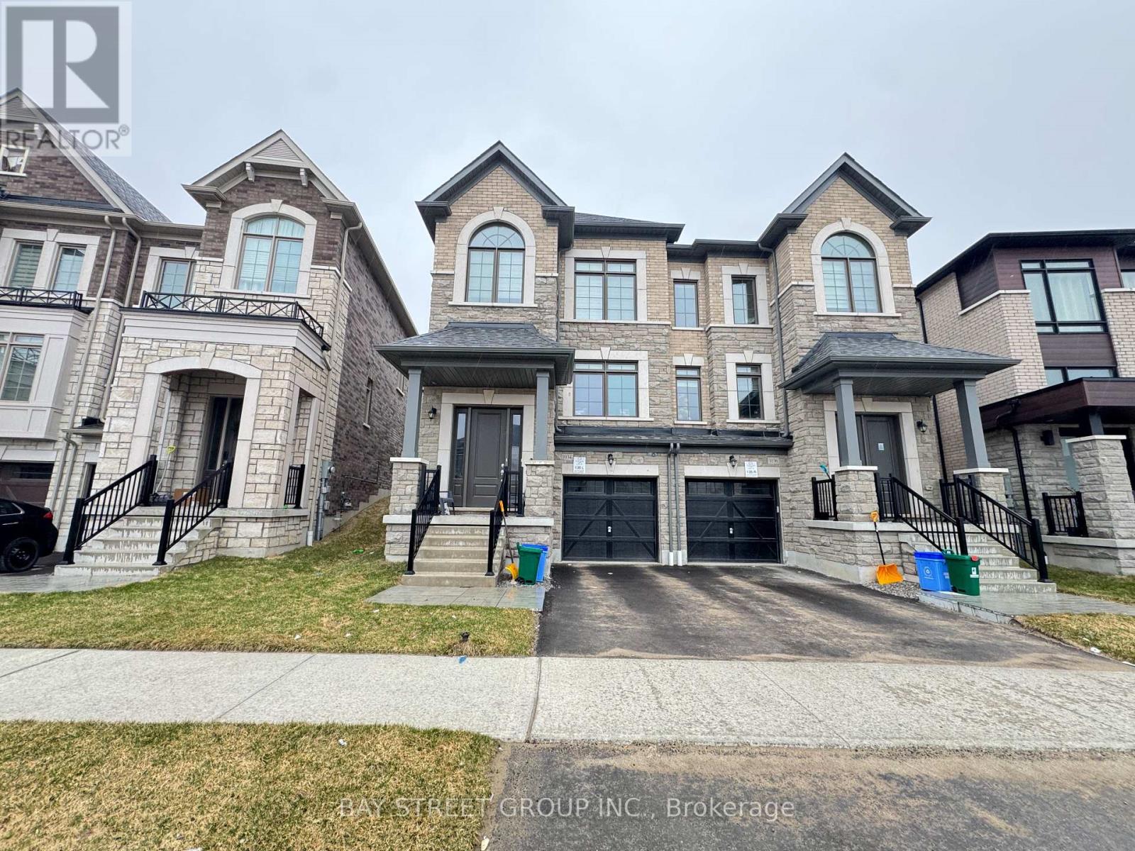 1034 Valhalla Terrace, Pickering, Ontario  L1X 0P8 - Photo 1 - E12949280