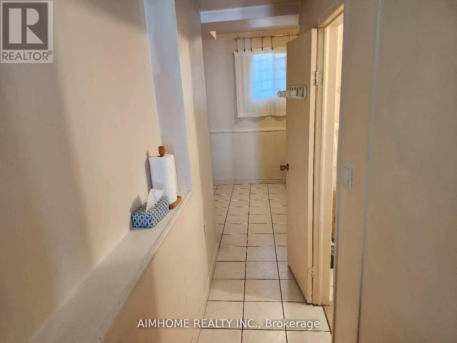 Unknown Address, ,     - Photo 5 - E12952264