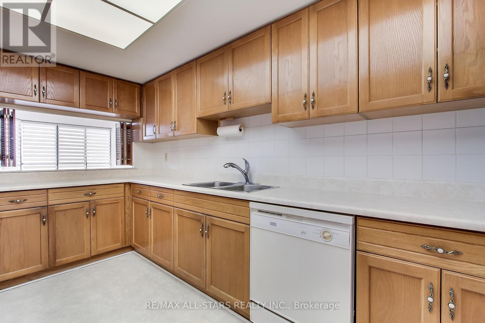 1203 - 255 Bamburgh Circle, Toronto, Ontario  M1W 3T6 - Photo 15 - E12952308