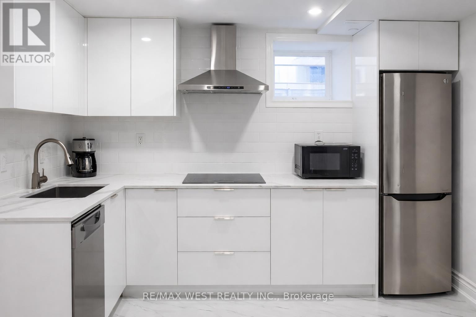 201 Rhodes Avenue, Toronto, Ontario  M4L 3A2 - Photo 31 - E12952334